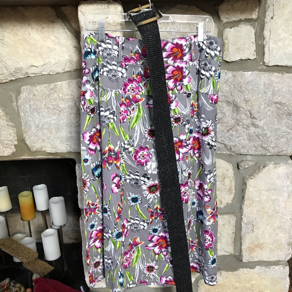 Beautiful Skirt with Belt- Like New! - Picture 8 of 8